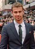  photo TheoJamesUKDivergentPremiere30thMarch201410.jpg