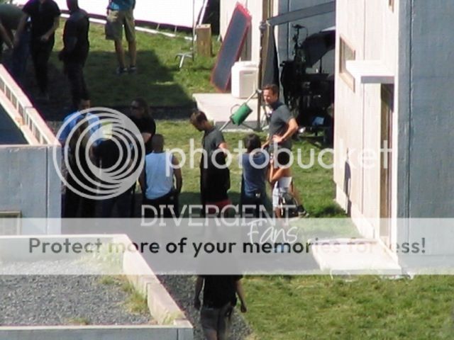 photo TheoJamesDivergentSetPics1.jpeg