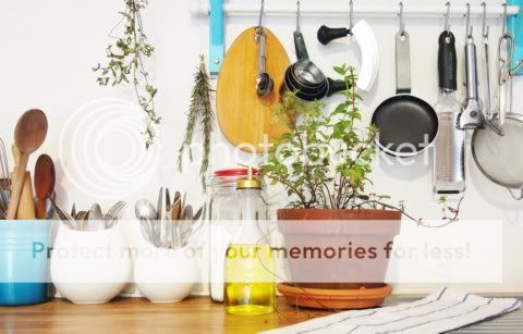 Spring Cottage Kitchen 01